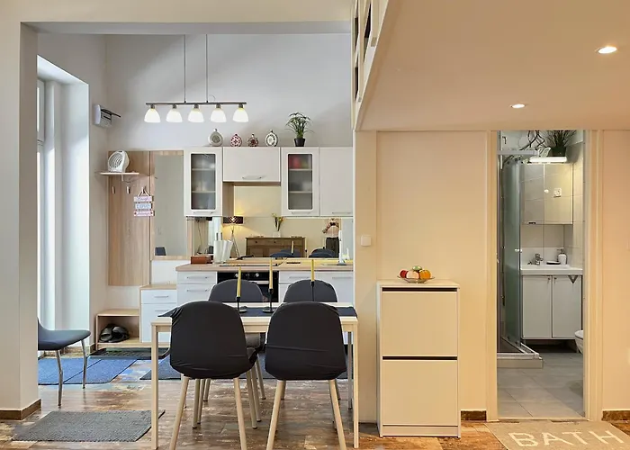Brand New Garden Flat / Free Parking Apartment