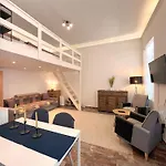 Apartmán Brand New Garden Flat / Free Parking *