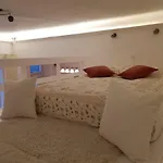 Brand New Garden Flat / Free Parking Apartmán