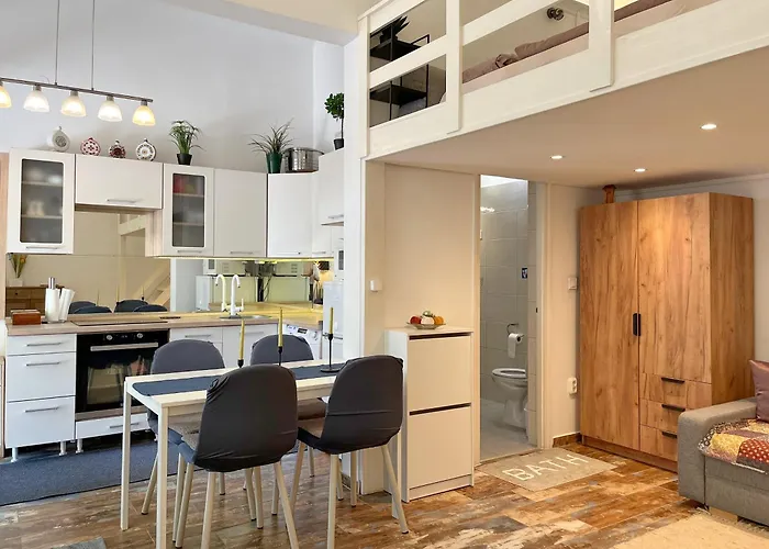 Brand New Garden Flat / Free Parking Budapest