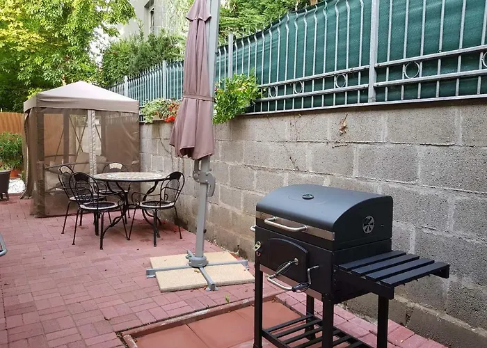 Brand New Garden Flat / Free Parking